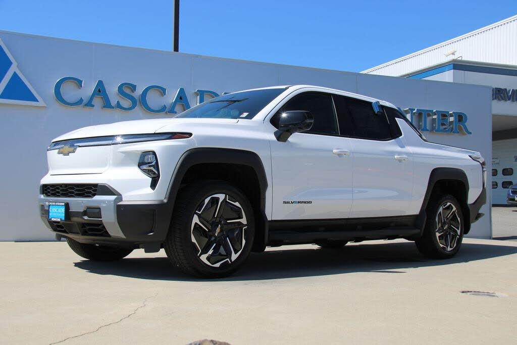 2025 Chevrolet Silverado EV LT Crew Cab e4WD