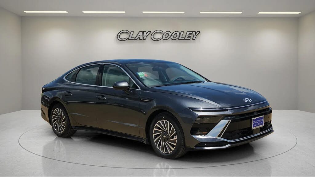 2025 Hyundai Sonata Hybrid Limited FWD