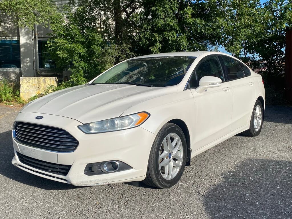 2014 Ford Fusion SE