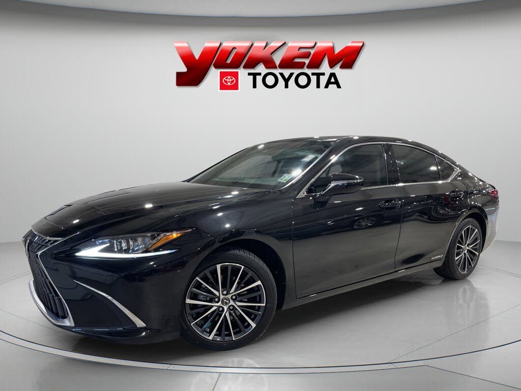 2022 Lexus ES Hybrid 300h FWD