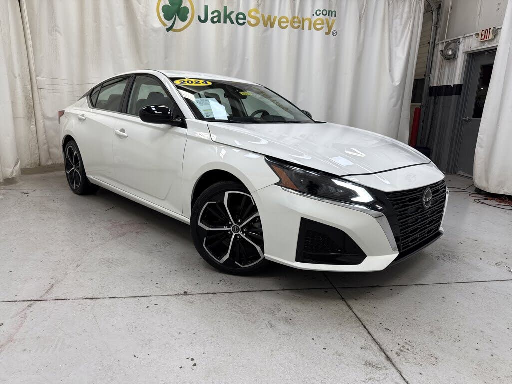 2024 Nissan Altima 2.5 SR FWD