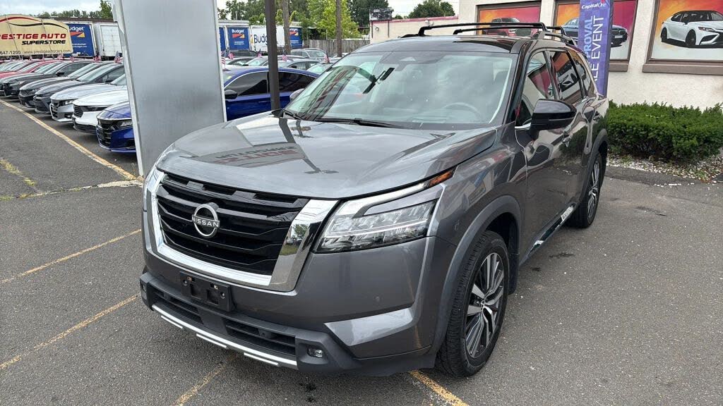 2022 Nissan Pathfinder Platinum 4WD