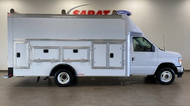 2024 Ford E-Series Chassis E-450 SD Cutaway 158 DRW RWD