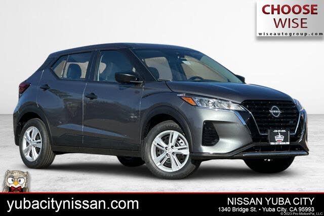 2025 Nissan Kicks Play S FWD