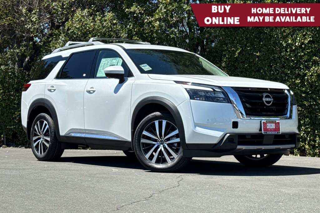 2025 Nissan Pathfinder Platinum 4WD
