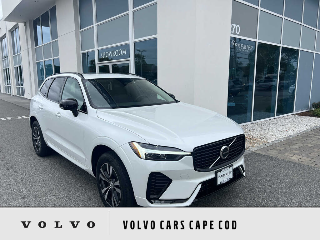 2025 Volvo XC60 B5 Core Dark Theme AWD