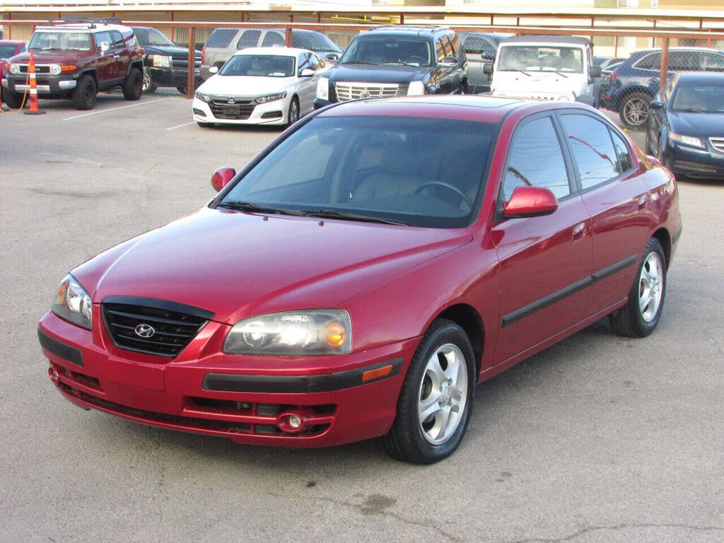 2005 Hyundai Elantra GLS Sedan FWD