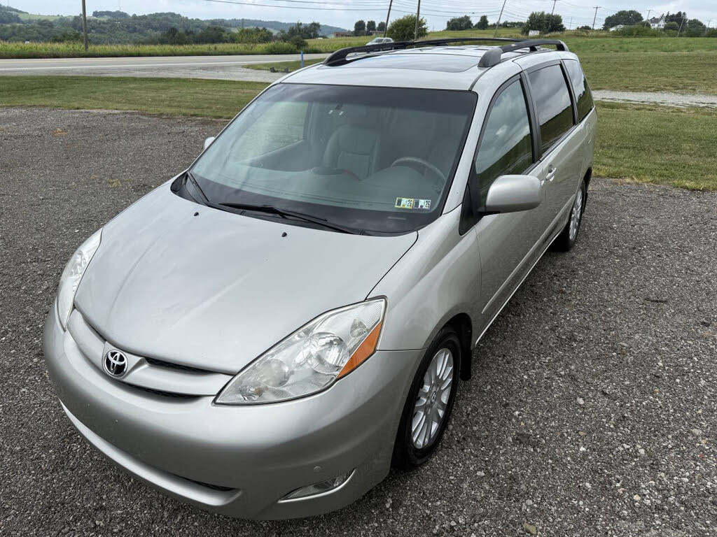 2010 Toyota Sienna XLE