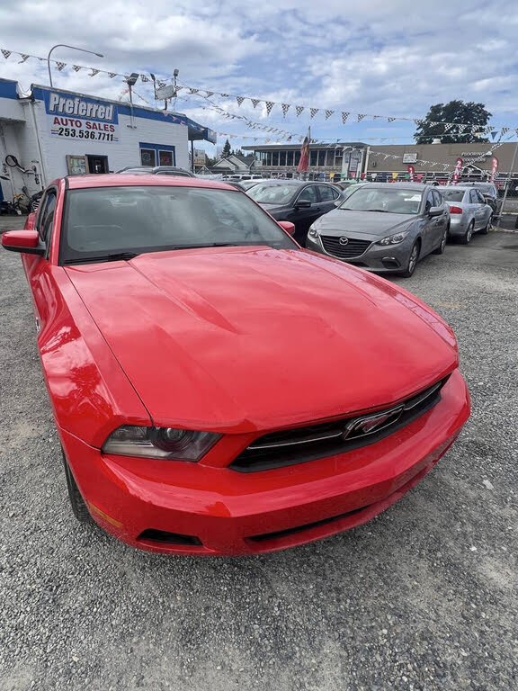 2012 Ford Mustang V6 Premium Coupe RWD