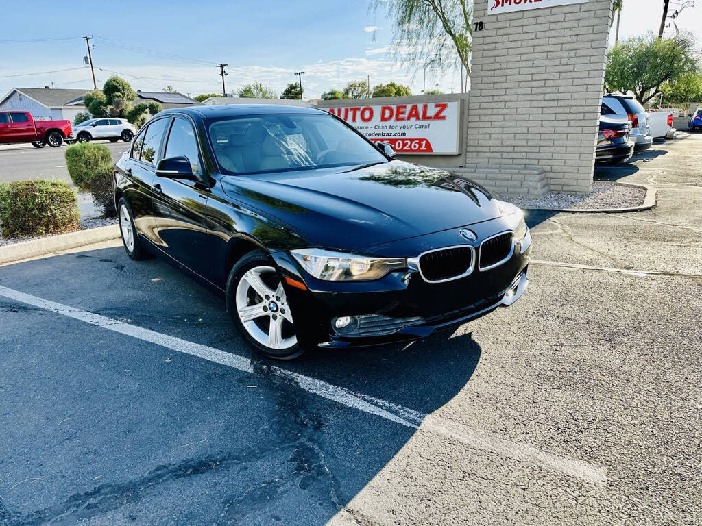 2014 BMW 3 Series 320i Sedan RWD