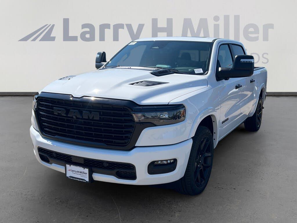 2026 RAM 1500 Laramie Crew Cab 4WD