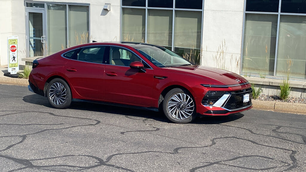 2025 Hyundai Sonata Hybrid Limited FWD