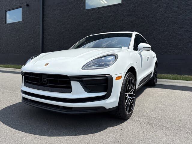 2025 Porsche Macan AWD