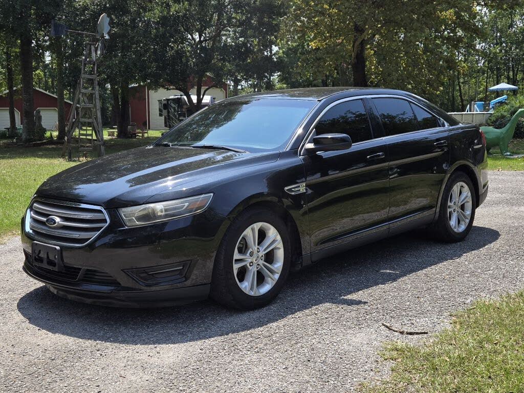 2015 Ford Taurus SEL
