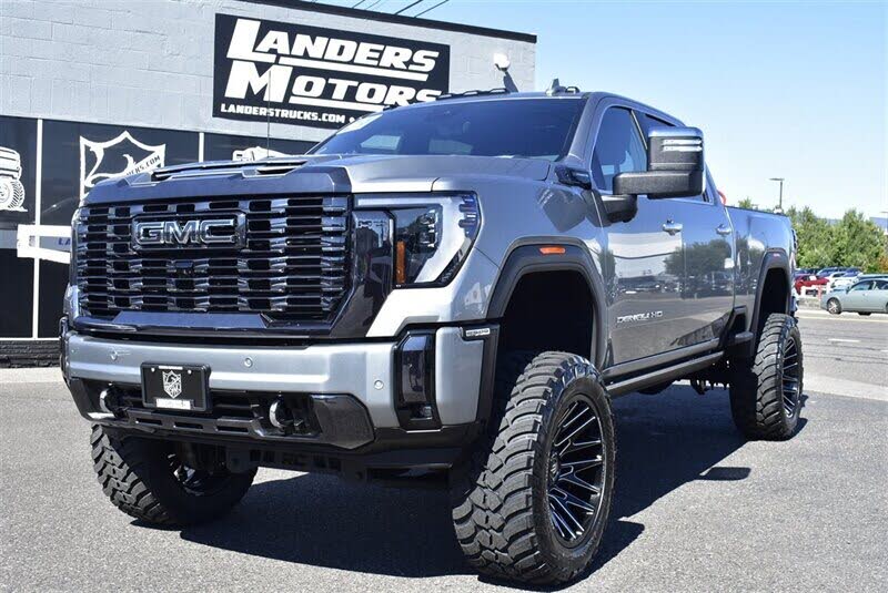 2024 GMC Sierra 2500HD Denali Ultimate Crew Cab 4WD