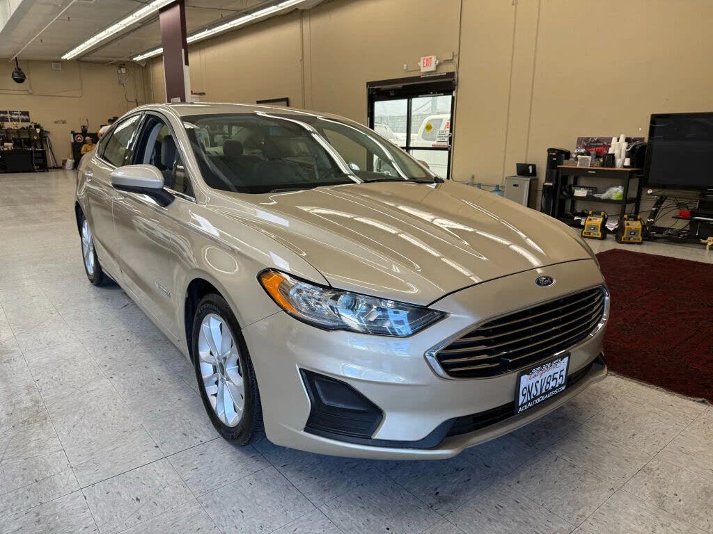 2019 Ford Fusion Hybrid SE FWD