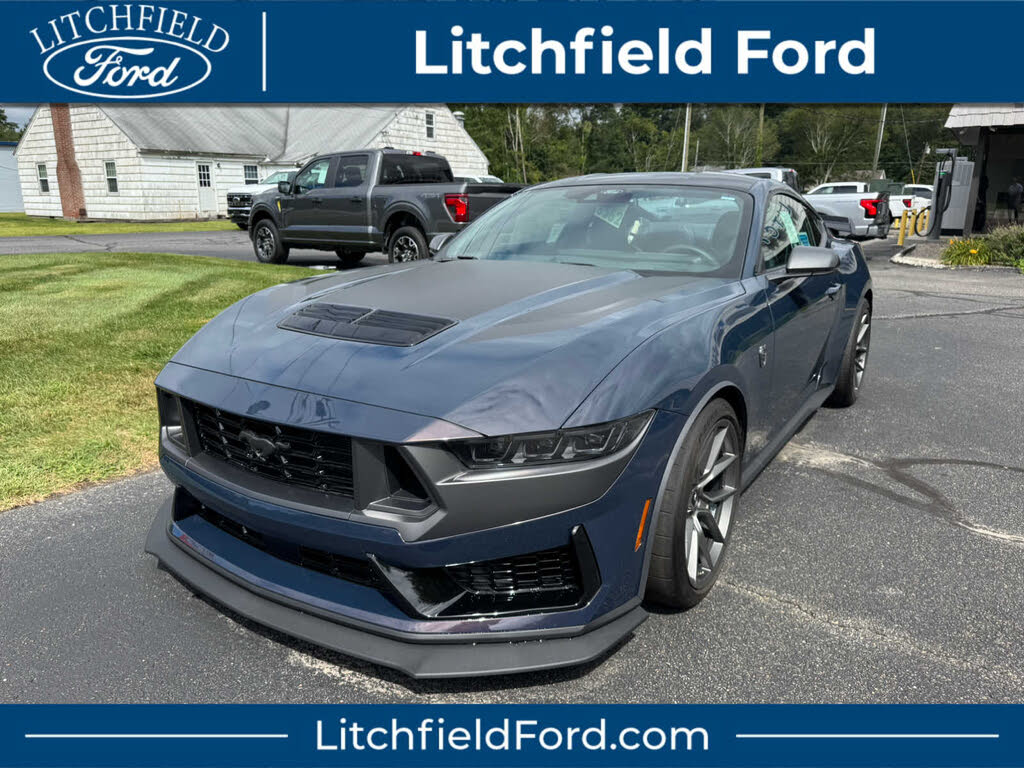 2025 Ford Mustang Dark Horse Fastback RWD