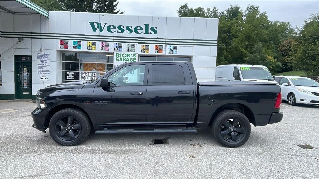 2018 RAM 1500 Express Crew Cab 4WD