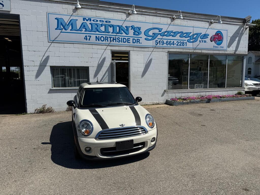 2013 MINI Cooper Hatchback FWD