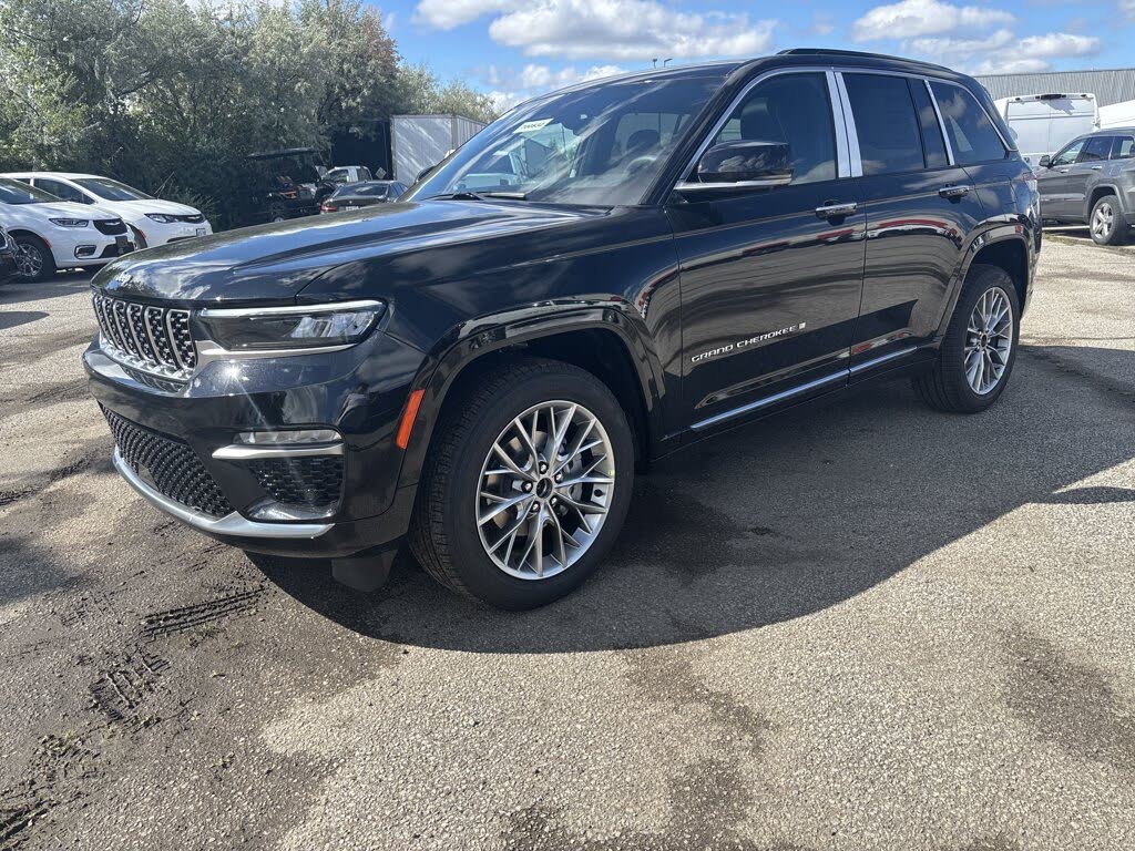 2025 Jeep Grand Cherokee Summit 4WD