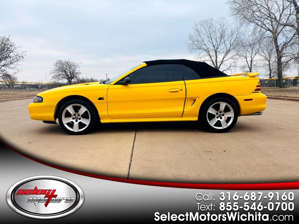 1995 Ford Mustang GT Convertible RWD