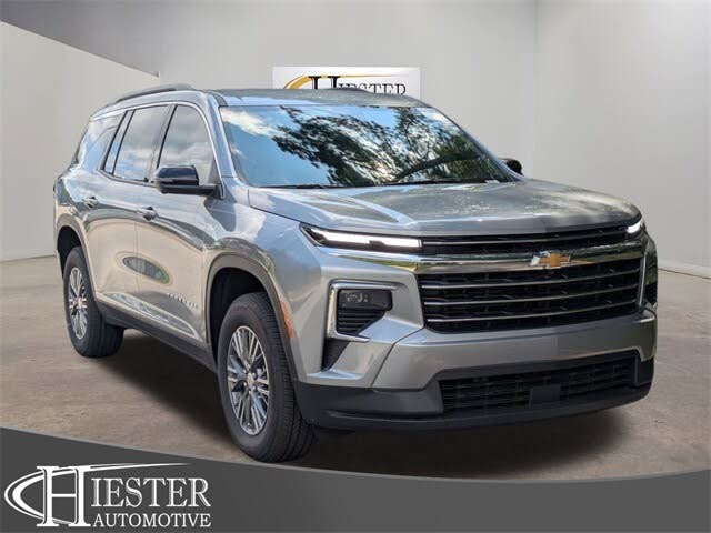 2025 Chevrolet Traverse LT FWD