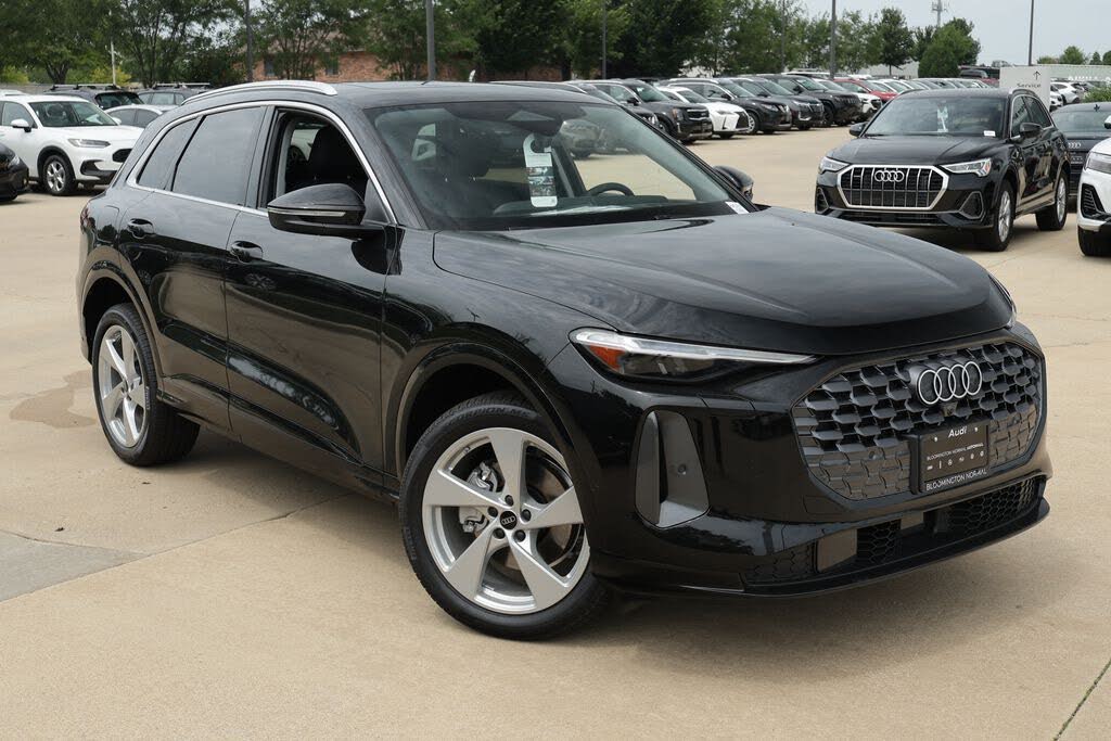 2025 Audi Q5 quattro Premium Plus 40 TFSI