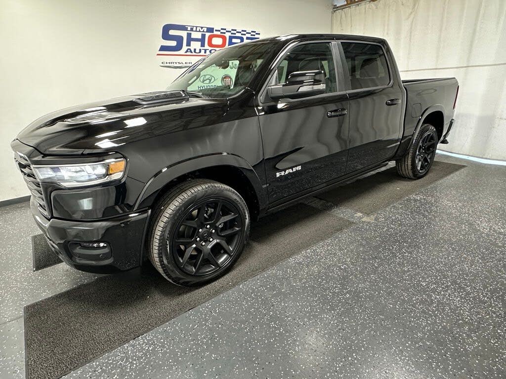 2026 RAM 1500 Laramie Crew Cab 4WD