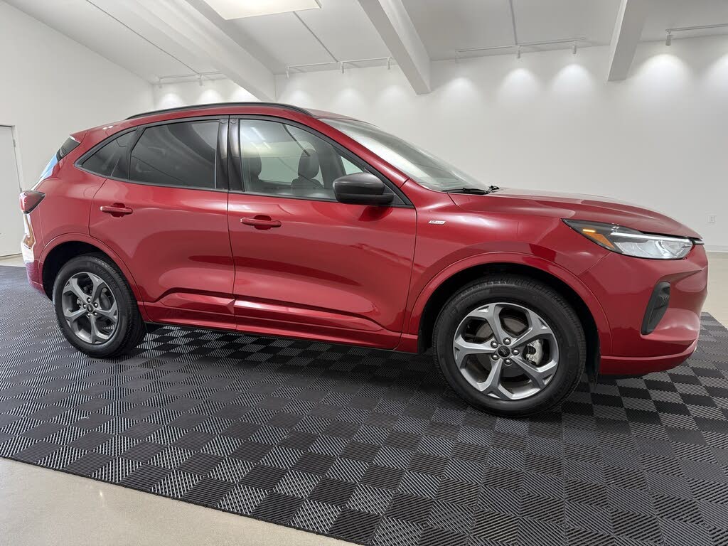 2024 Ford Escape ST-Line AWD