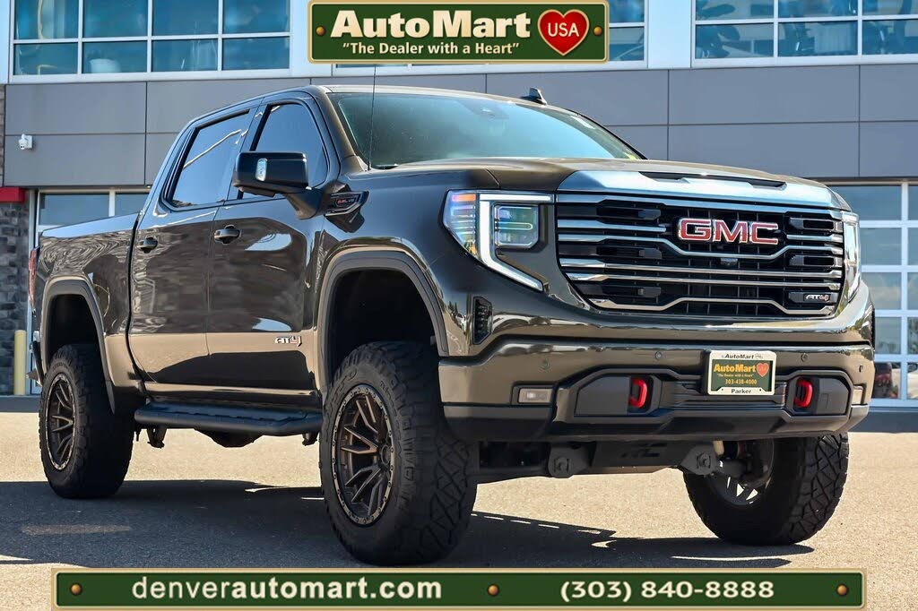 2024 GMC Sierra 1500 AT4 Crew Cab 4WD
