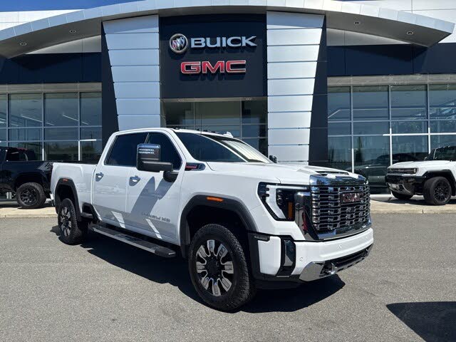 2025 GMC Sierra 3500HD Denali Crew Cab 4WD