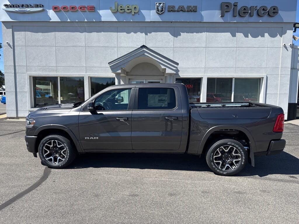 2026 RAM 1500 Laramie Crew Cab 4WD