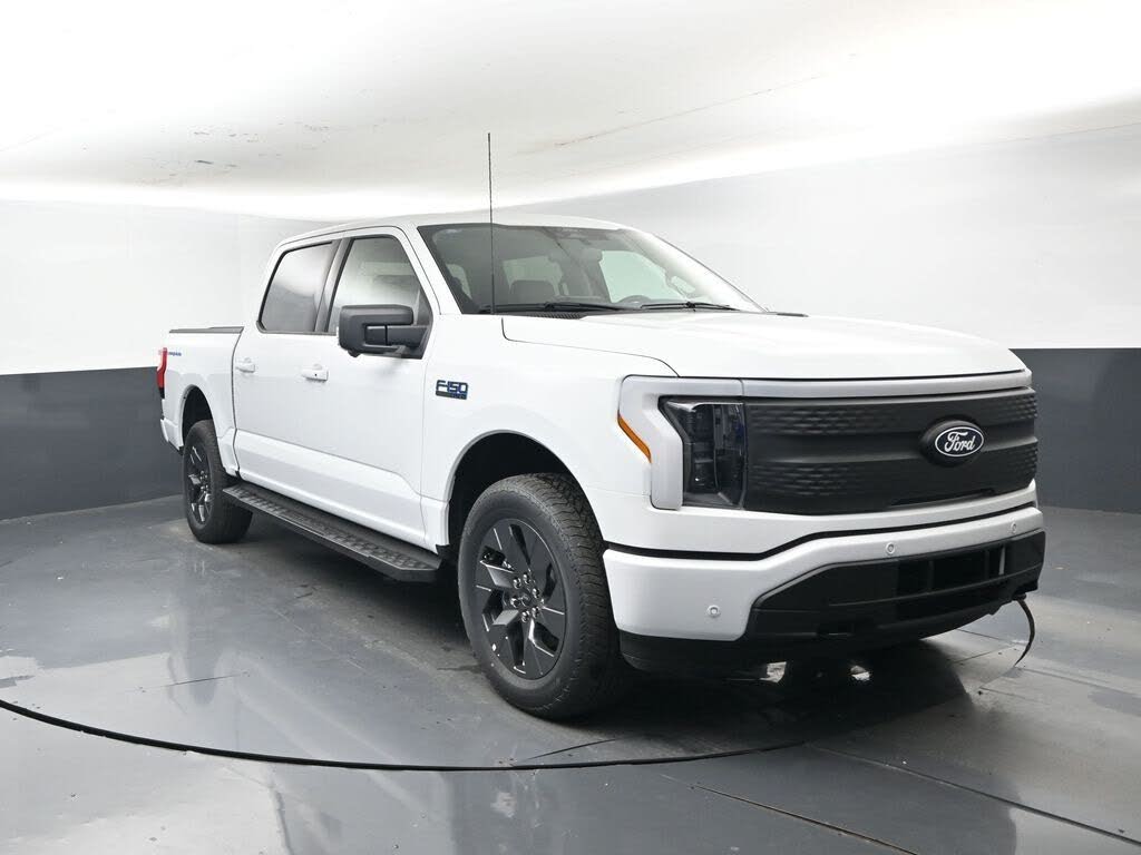 2025 Ford F-150 Lightning Flash SuperCrew AWD