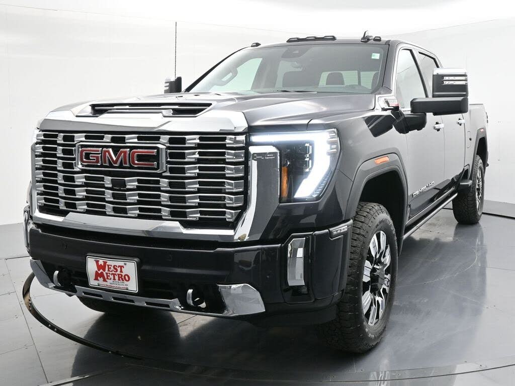2026 GMC Sierra 3500HD Denali Crew Cab 4WD