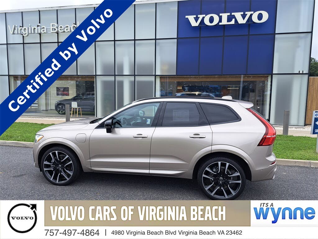 2024 Volvo XC60 Recharge T8 Ultimate Dark Theme eAWD