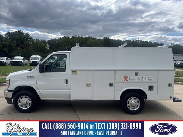 2025 Ford E-Series Chassis E-350 SD Cutaway SB DRW RWD