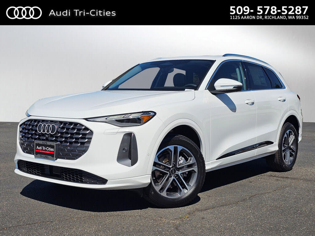 2025 Audi Q5 quattro Premium 40 TFSI