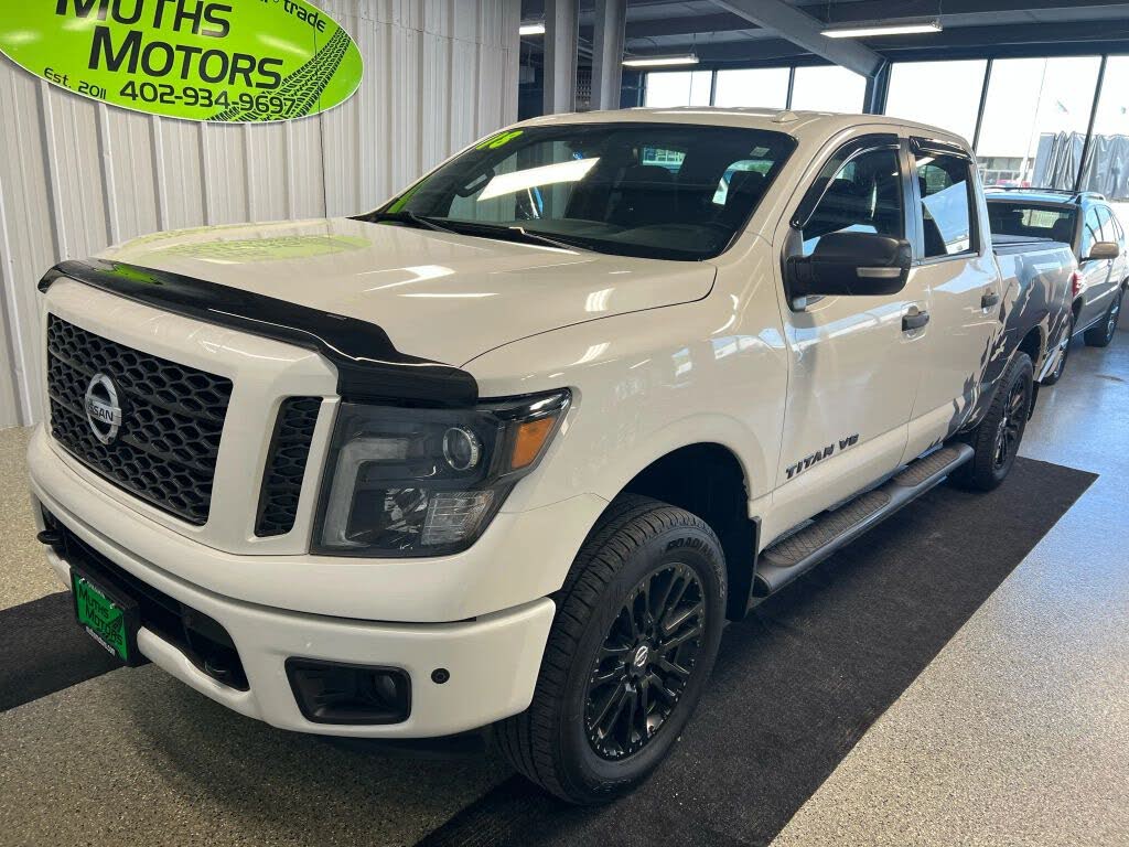 2018 Nissan Titan SV Crew Cab 4WD