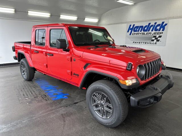 2025 Jeep Gladiator Sport S Crew Cab 4WD