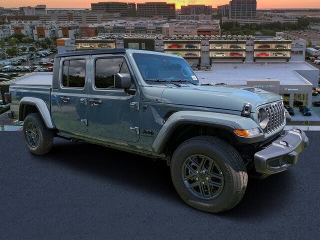 2025 Jeep Gladiator Sport S Crew Cab 4WD