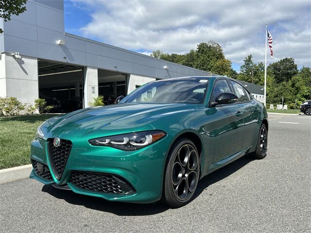 2025 Alfa Romeo Giulia Intensa AWD