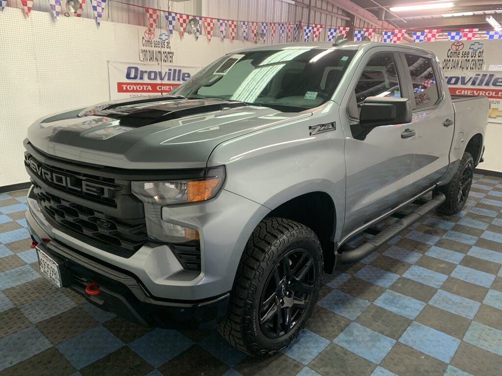 2024 Chevrolet Silverado 1500 Custom Trail Boss Crew Cab 4WD