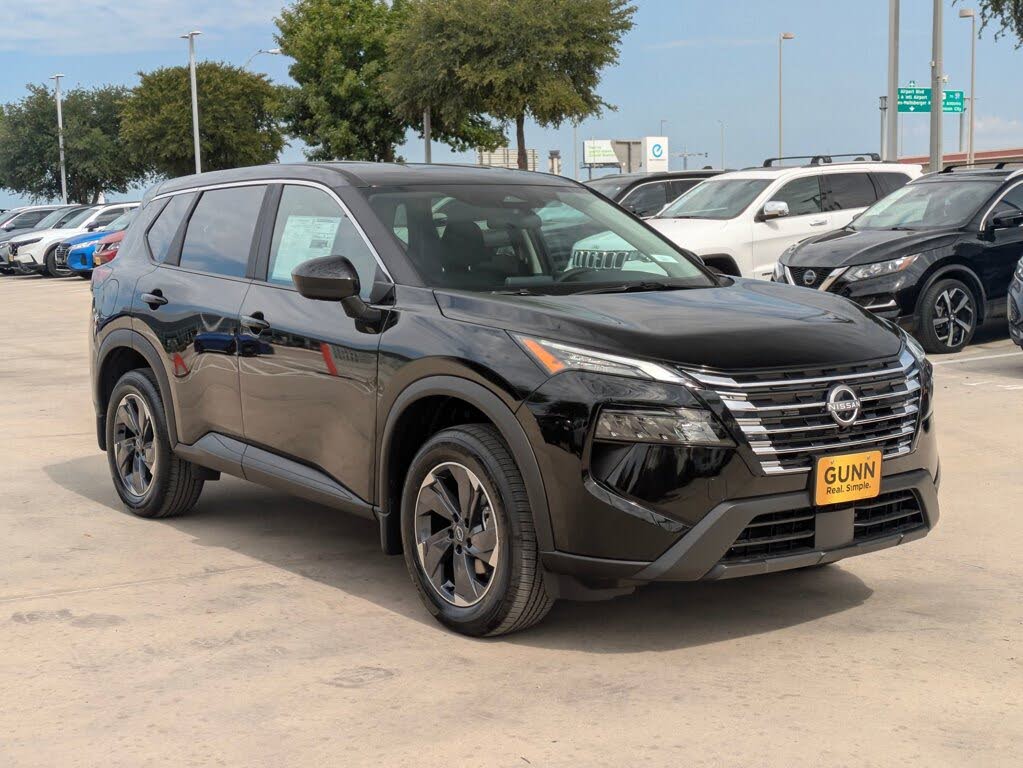 2026 Nissan Rogue SV FWD