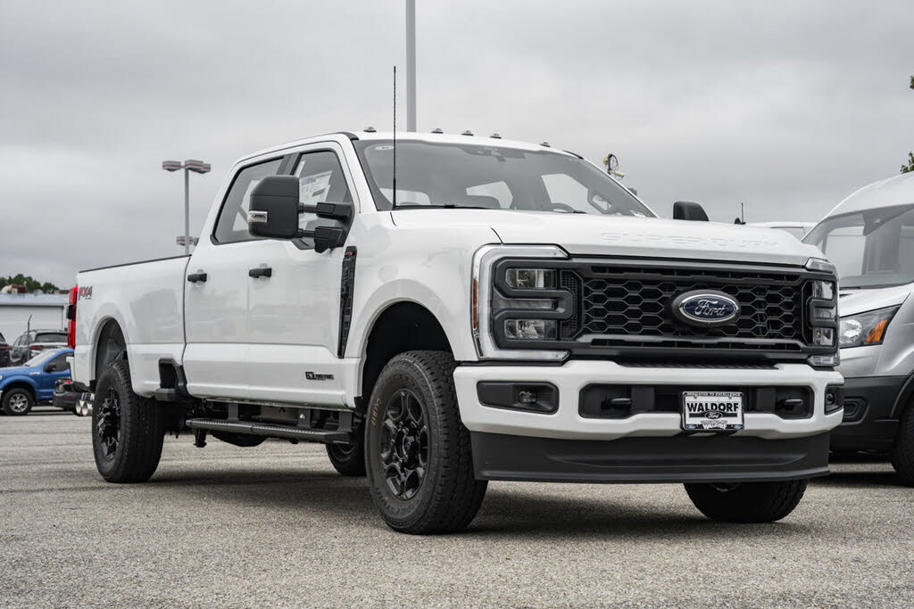 2026 Ford F-350 Super Duty XL Crew Cab 4WD