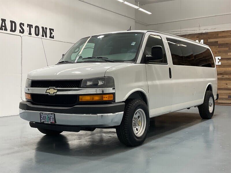 2012 Chevrolet Express Passenger 3500 1LT Extended RWD