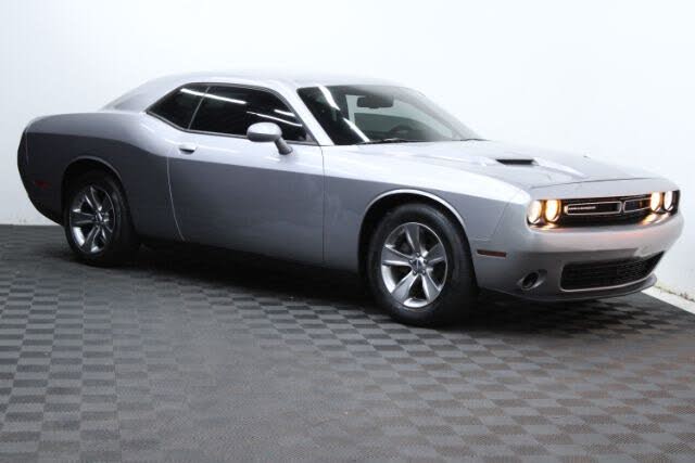 2016 Dodge Challenger SXT RWD