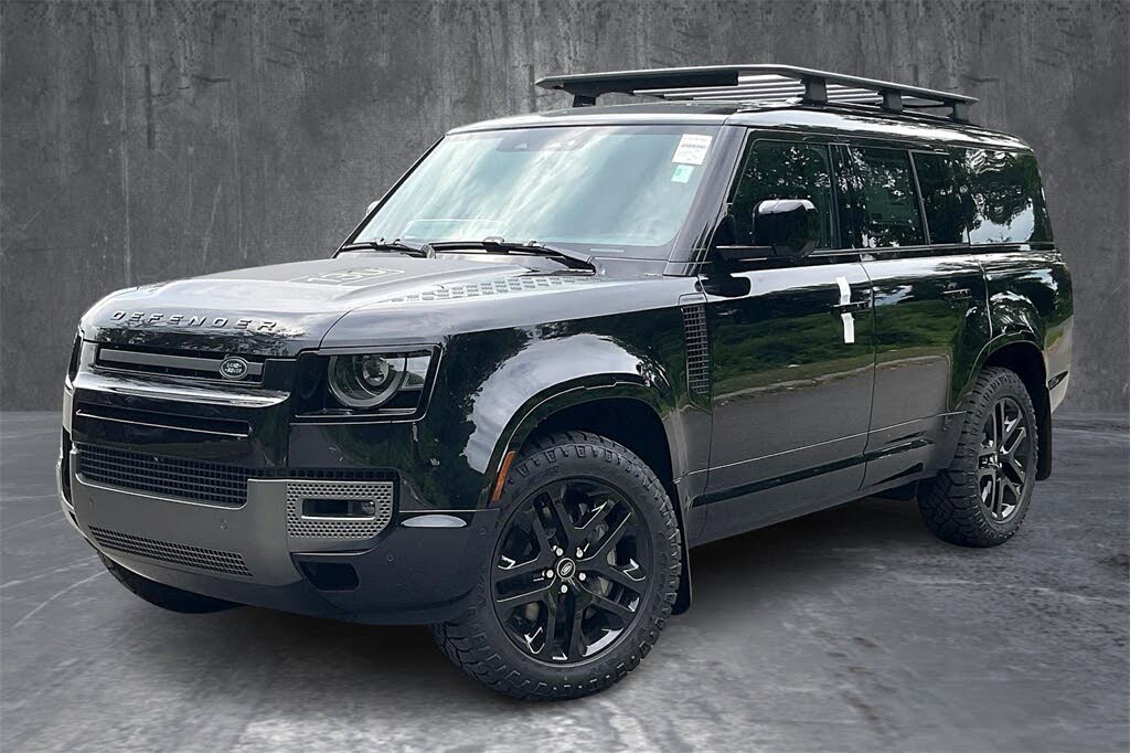 2025 Land Rover Defender 130 P400 Outbound AWD