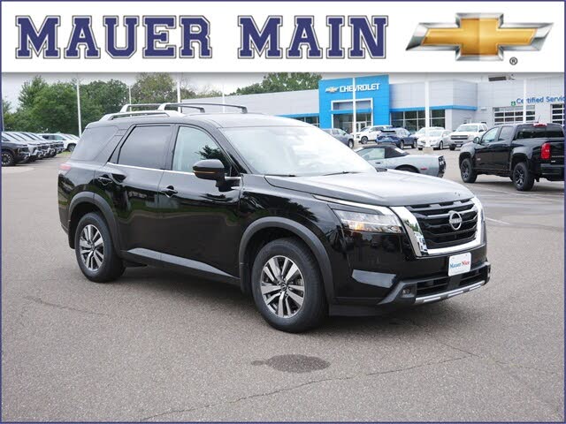 2023 Nissan Pathfinder SL 4WD