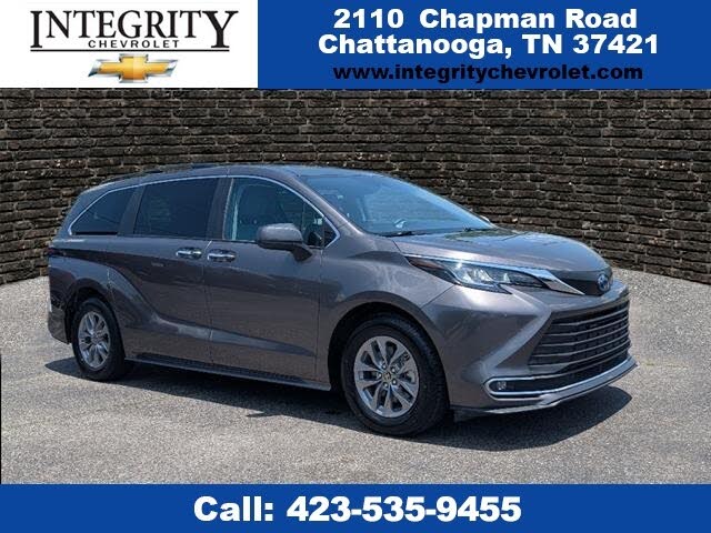 2023 Toyota Sienna XLE 7-Passenger FWD