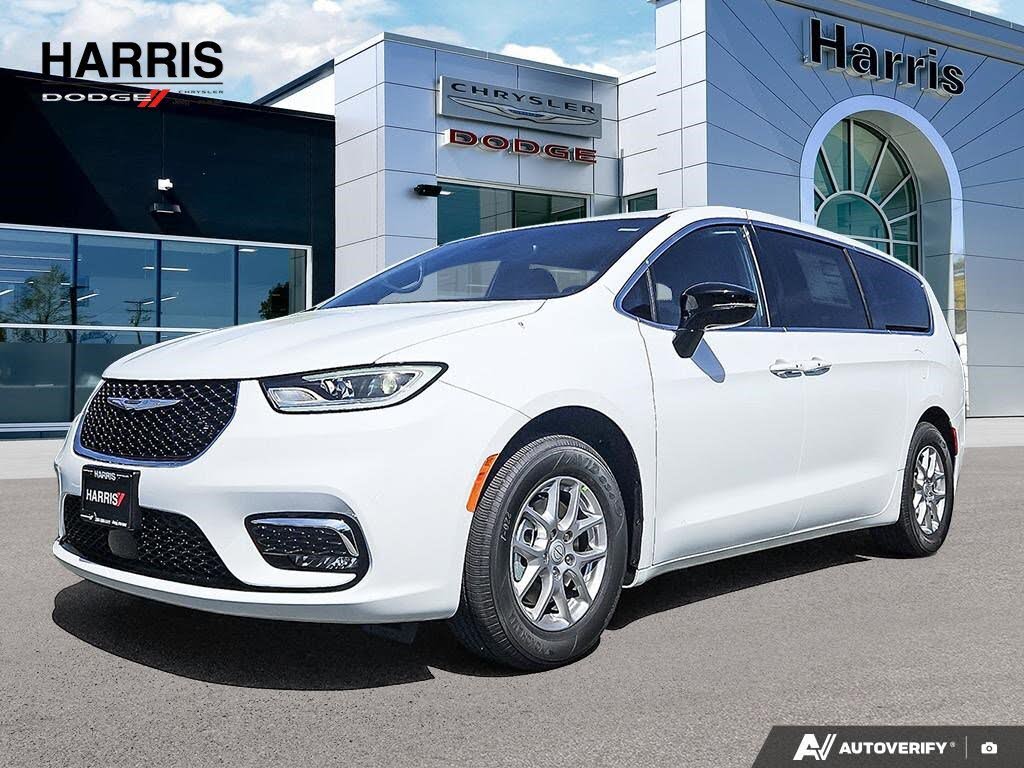 2026 Chrysler Pacifica Select FWD